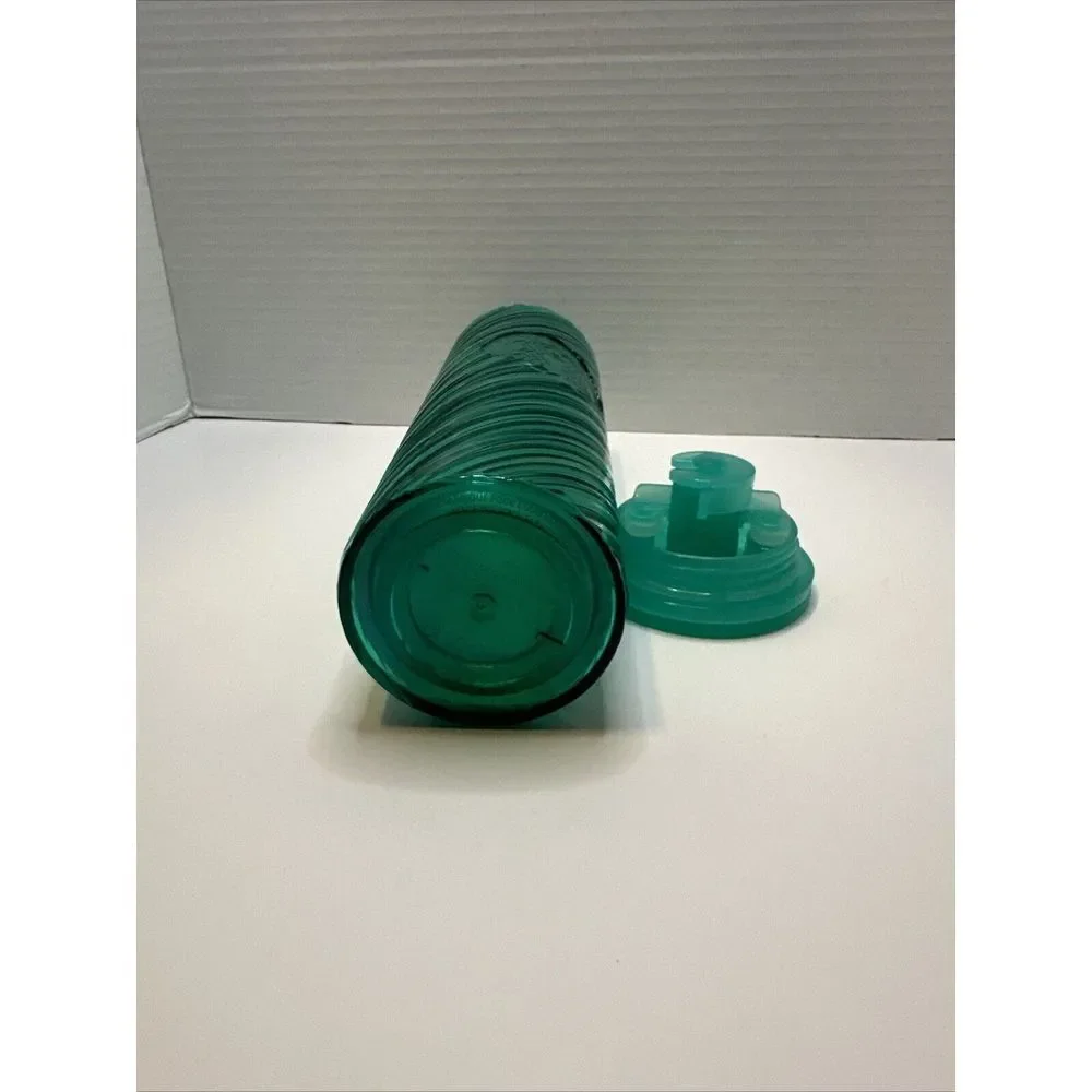 Starbucks Holiday Collection 2022‎ Swirl Textured 16 oz Tumbler Christmas Green